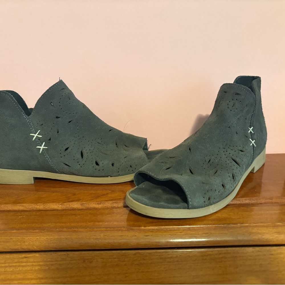 Coolway Gray Open-Toe Ankle Boots